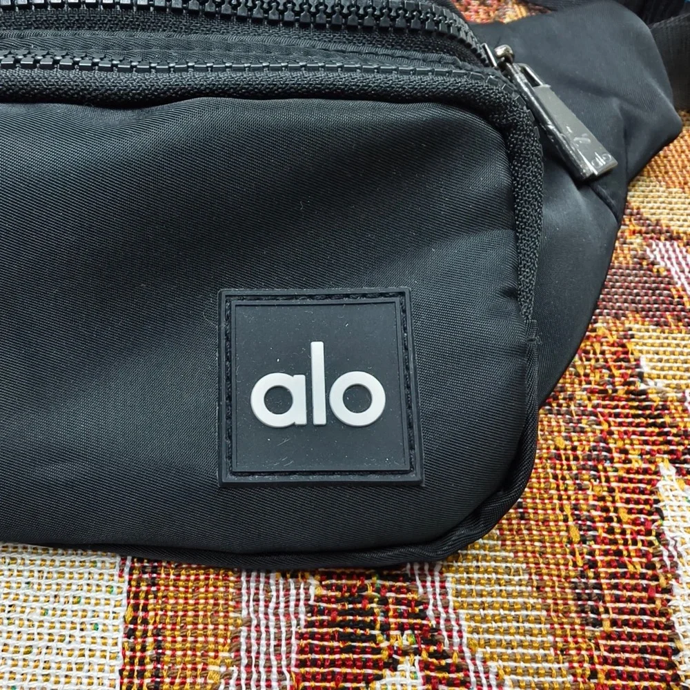 ALO Yoga Explorer Convertible Pack | 3L Nylon Waist Bag